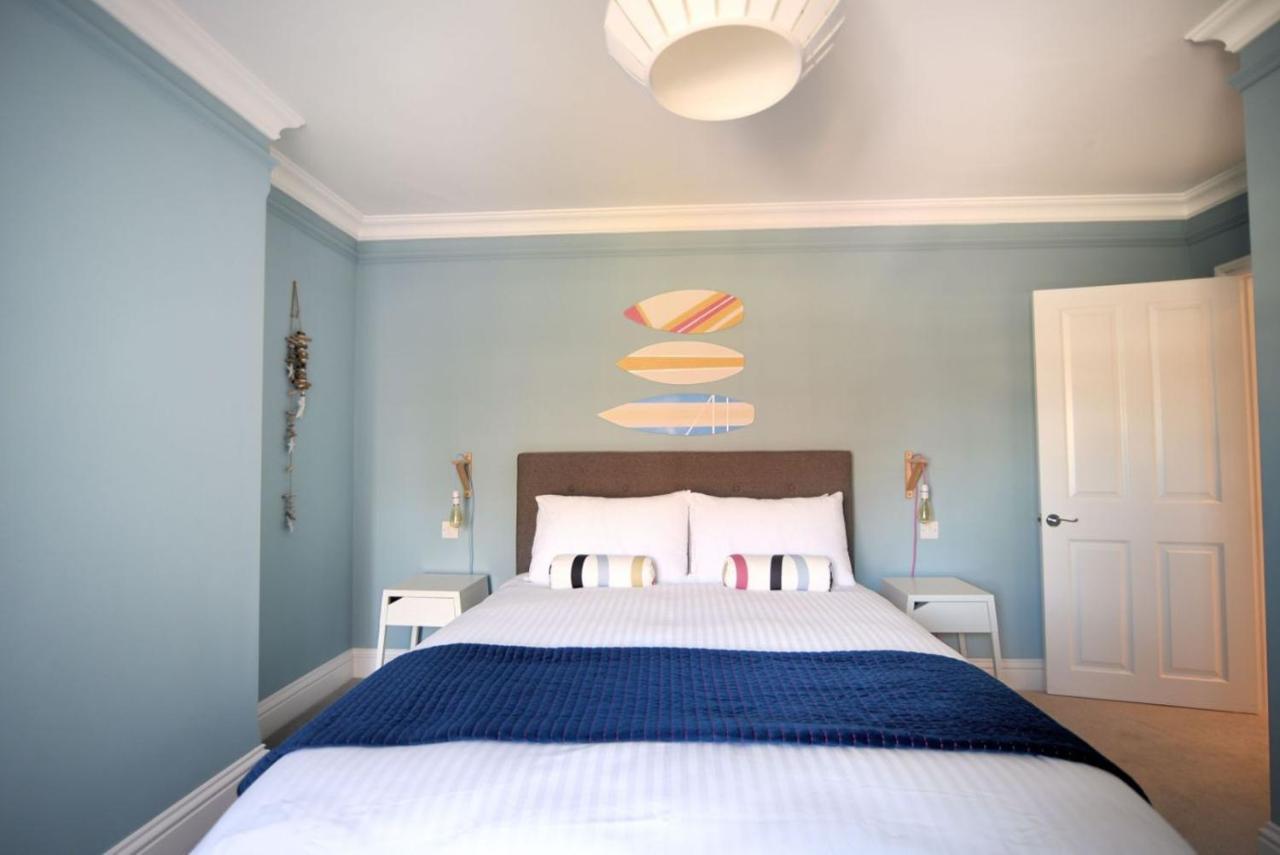Breakwater Apartment